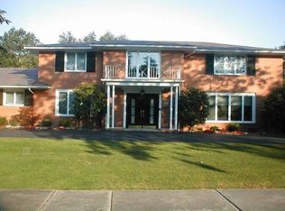 46 Lyman Cir, Shaker Heights, OH
