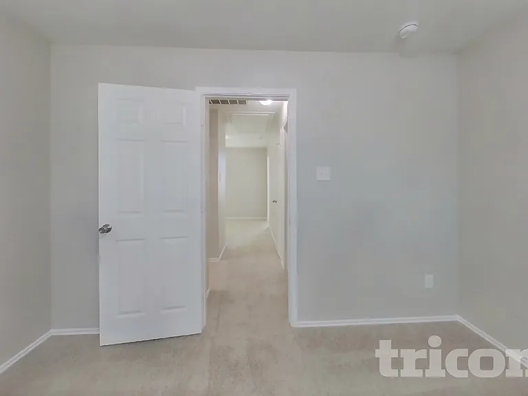 8515 Bartletts Harbor Ct — Photo 17