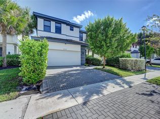 4944 Whispering Way, Fort Lauderdale, FL 33312