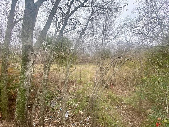5th image of 1412 E Harvey Ave