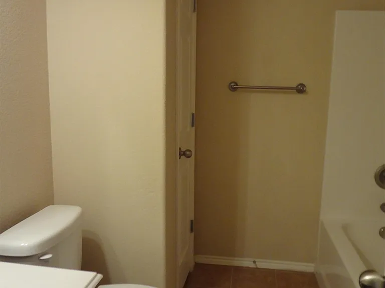 904 Mazatlan Ct — Photo 10