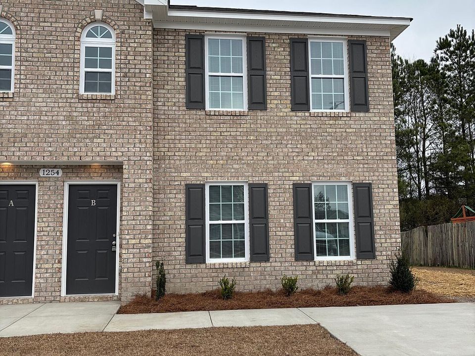 1st image of 1252 Masters Ln #B