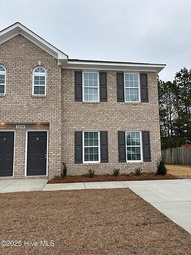1252 Masters Ln #B Photo 1
