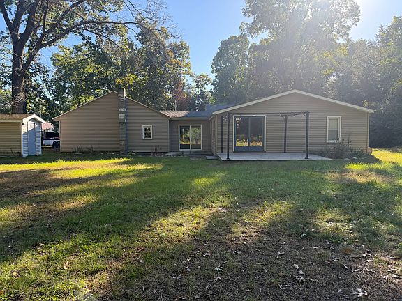 2nd image of 6452 Lindsey Rd