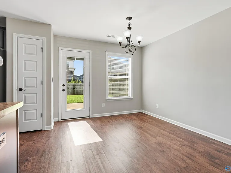 174 Walkers Hill Rd — Photo 9