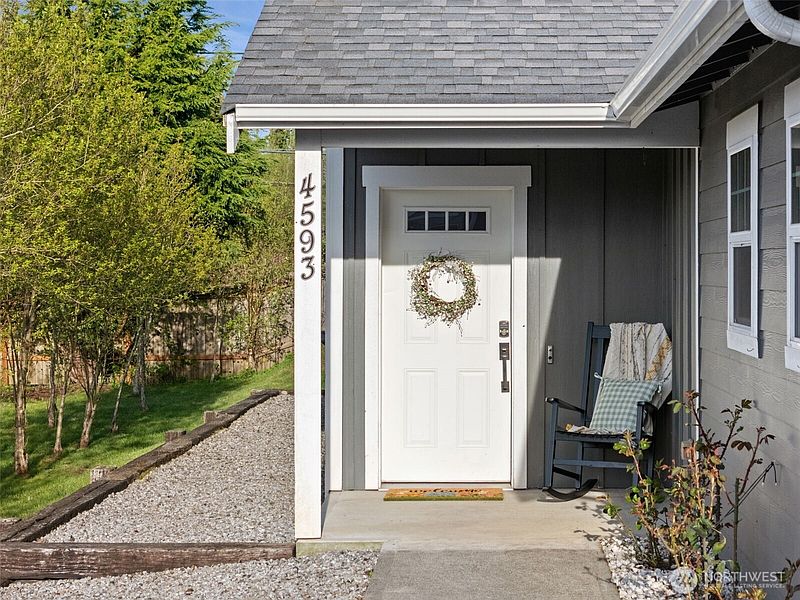 2nd image of 4593 Hall Road