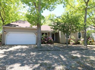 100 Jennings Rd, Manahawkin, NJ 08050