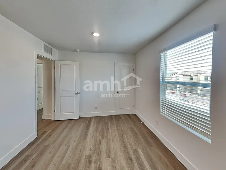 5826 Iron Islands St — Photo 19