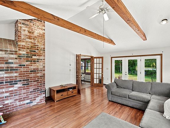 4th image of 25 Mockingbird Ln
