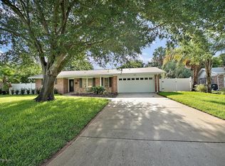 1647 Sea Oats Dr, Atlantic Beach, FL 32233