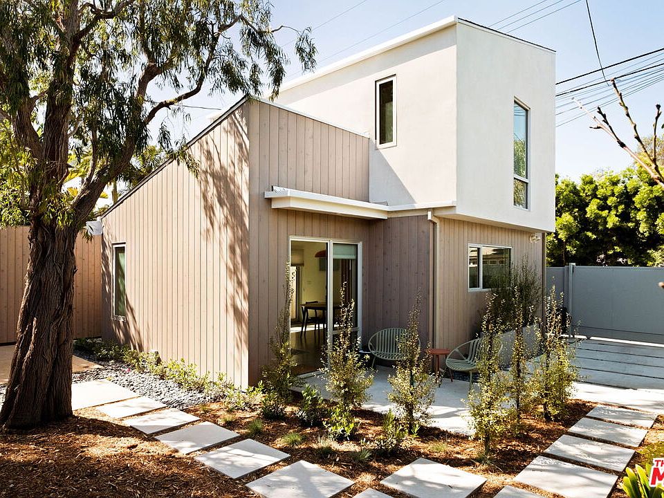 1st image of 2209 Louella Ave