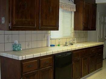5th image of 651 Gleneagle Ave