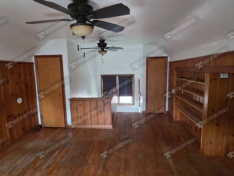 23745 Oak St — Photo 15