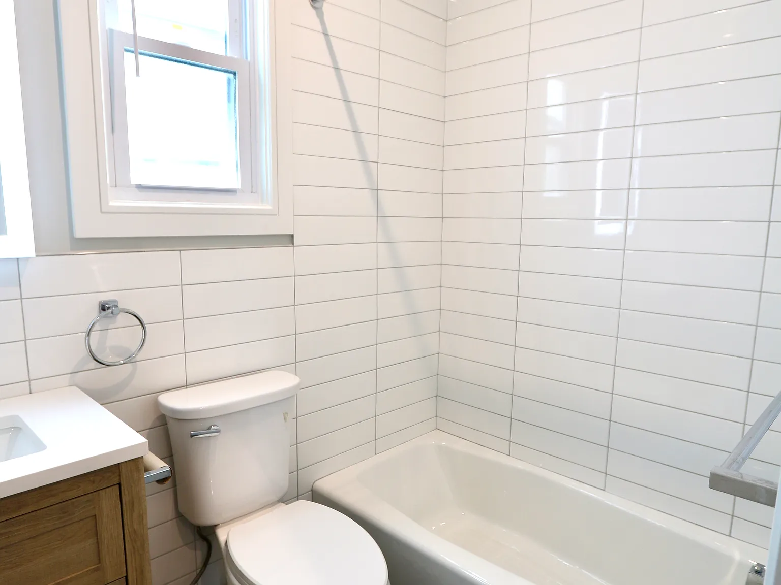 2 bed, $2,300 — Photo 4