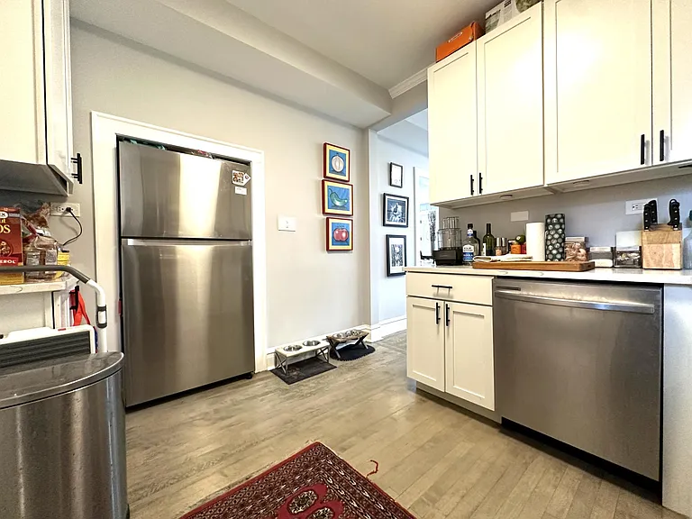 1354 W Carmen Ave #1F — Photo 20