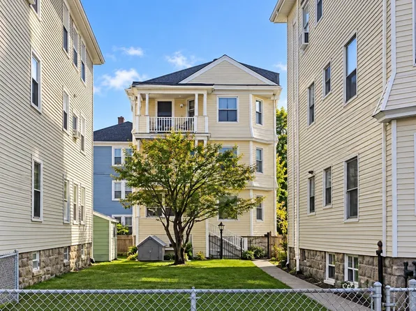 251 Cory St, Fall River, MA 02720