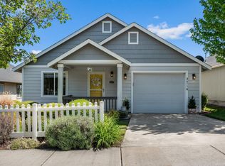 3714 SW 29th St, Redmond, OR 97756