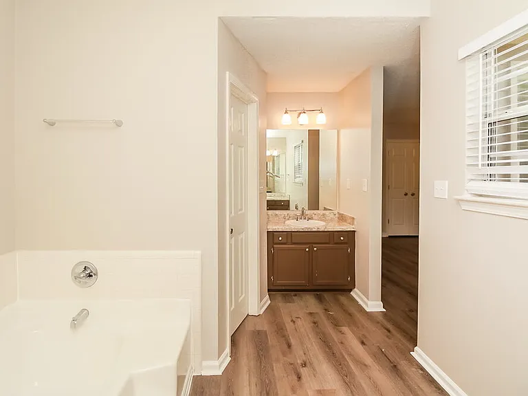 1573 Glynn Ct — Photo 11