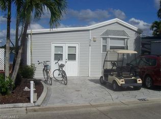 378 Leopard Ln, Naples, FL 34114