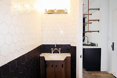 Rented by aptsandlofts.com