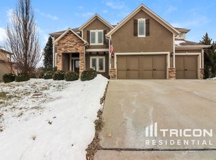 1637 SW Napa Valley Dr, Lees Summit, MO 64082