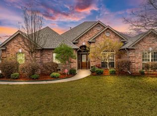 306 Maranes Cir, Maumelle, AR 72113