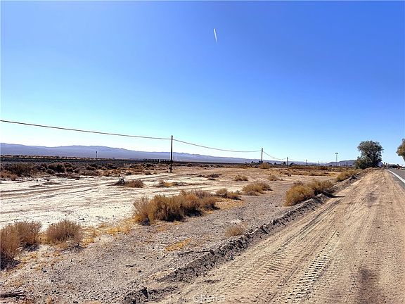 3rd image of 0 Yermo Rd #2