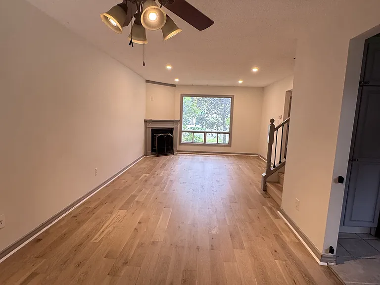 18 Annamaria Dr — Photo 3