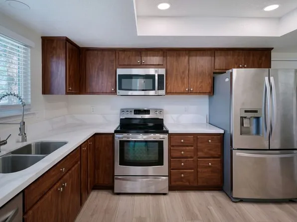 6726 Calvine Rd, Sacramento, CA 95823