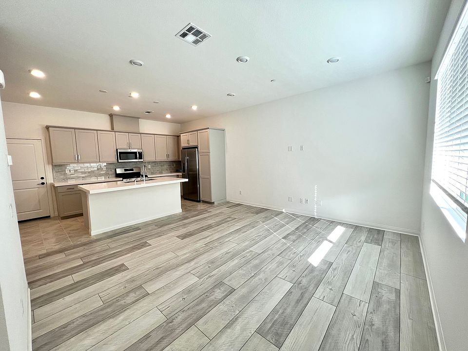 1st image of 2122 Bluestone Cir