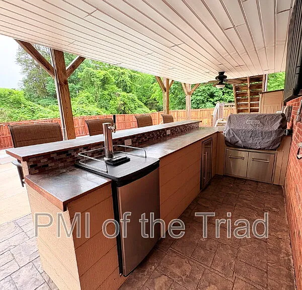 3900 Hunt Chase Ct — Photo 25