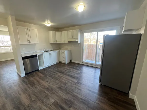 225 Queen St, Sarnia, ON