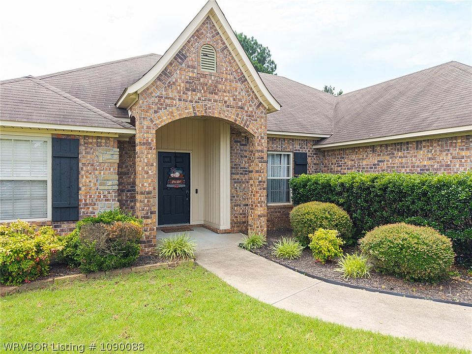 1st image of 1025 Hamilton Cir