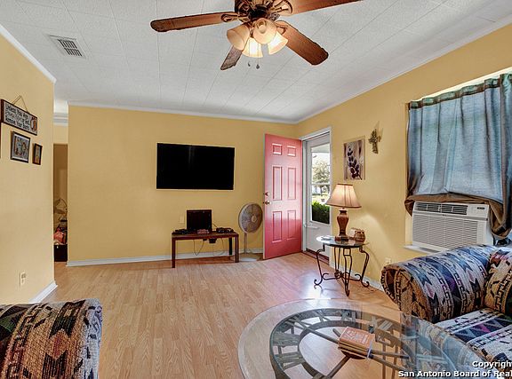 5th image of 606 CURTISS ST