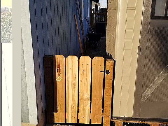 2nd image of 980 Cobblestone Ave