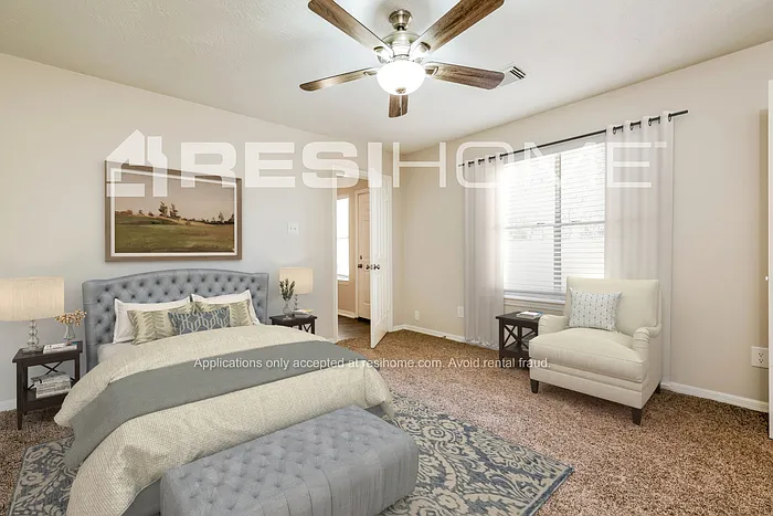 13710 Sableglen St — Photo 5