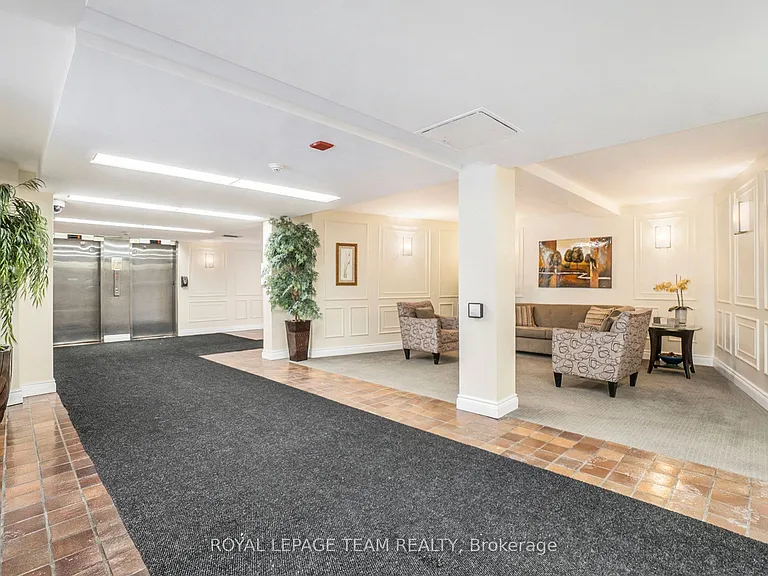 1356 Meadowlands Dr E #705 — Photo 3