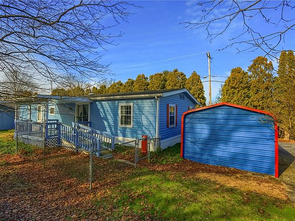 2nd image of 5035 Bear Run Rd