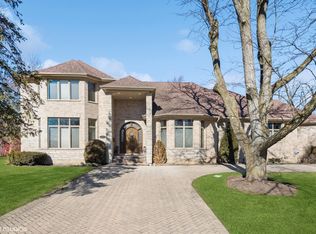 1930 Oakwood Rd, Northbrook, IL 60062