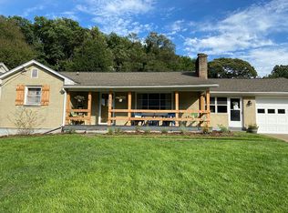 909 Donaghe St, Staunton, VA 24401