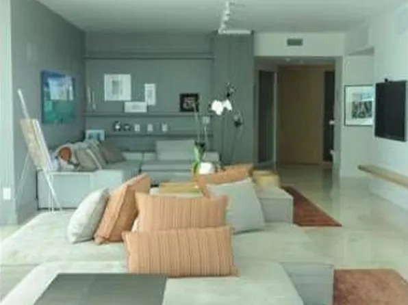 2127 Brickell Ave APT 3104, Miami, FL 33129