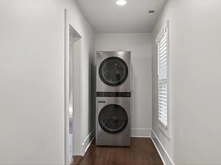 400 Cansler Ave — Photo 9