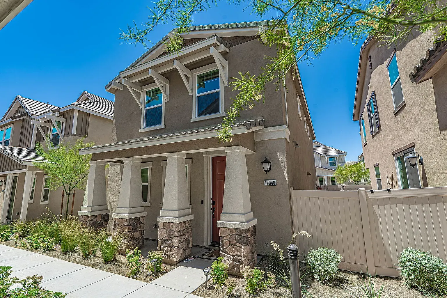3 bed, 2.5 bath, 1590 sqft, $4,050 — Photo 1