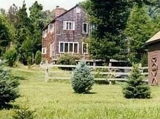 97 Champlin Rd, Saunderstown, RI 02874