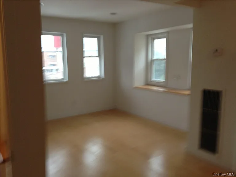 4314 157th St #2 — Photo 3