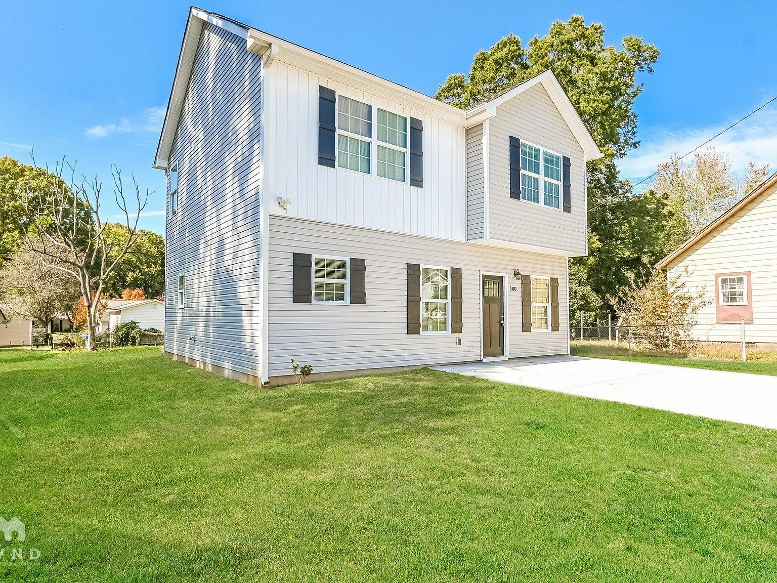 3 bed, 3.0 bath, 1431 sqft, $1,981 — Photo 2