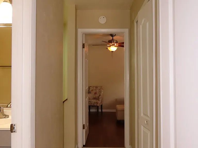 4427 SW 21st Ln — Photo 15
