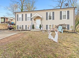 2724 Edgewood St SW, Roanoke, VA 24015