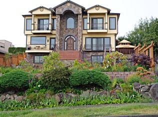 6732 41st Ave SW, Seattle, WA 98136