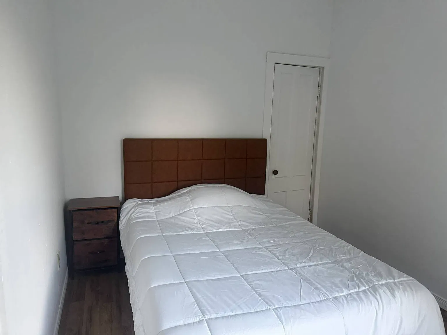 1 bed, 1.0 bath, $1,300 — Photo 4